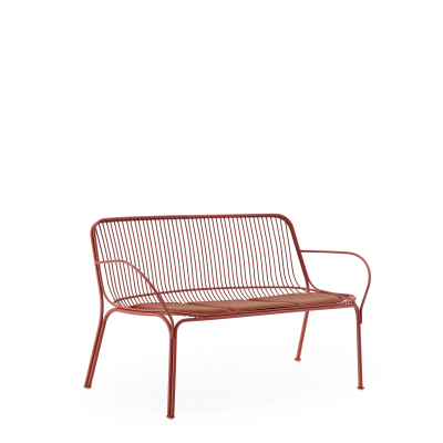                             Hiray sofa, z expozice cihlová                        